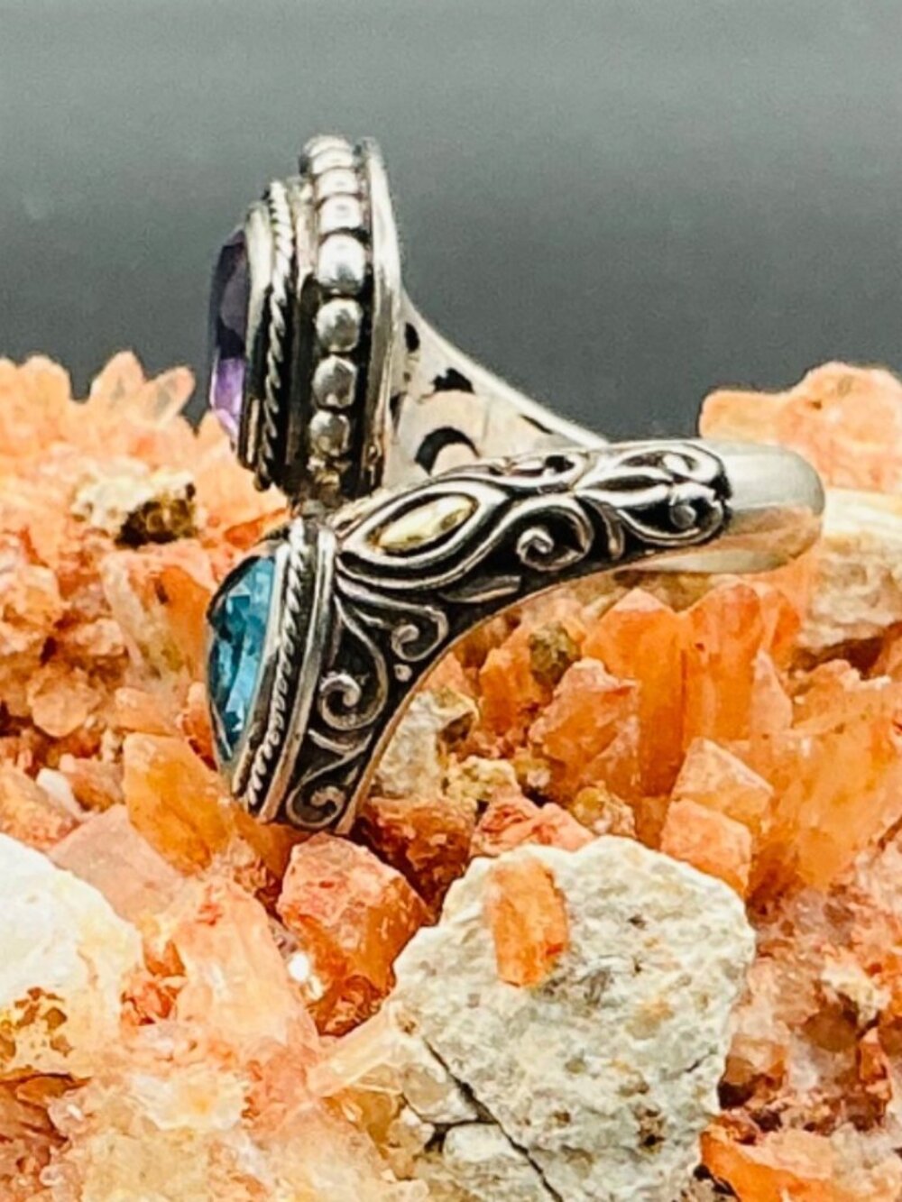 Gorgeous Amethyst & Blue Topaz Ring R180 - Picture 2 of 3